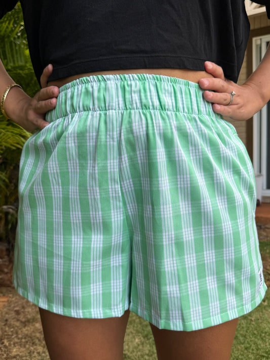 Wahine Holoholo Shorts 2.0 - Pounamu