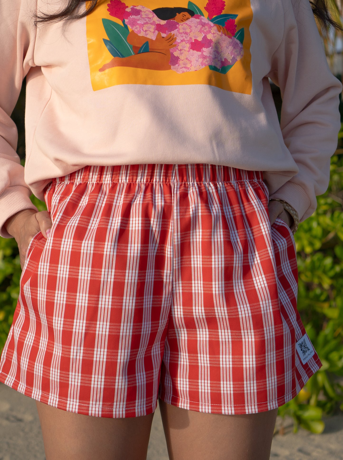 Wahine Holoholo Shorts 2.0 - Lehua